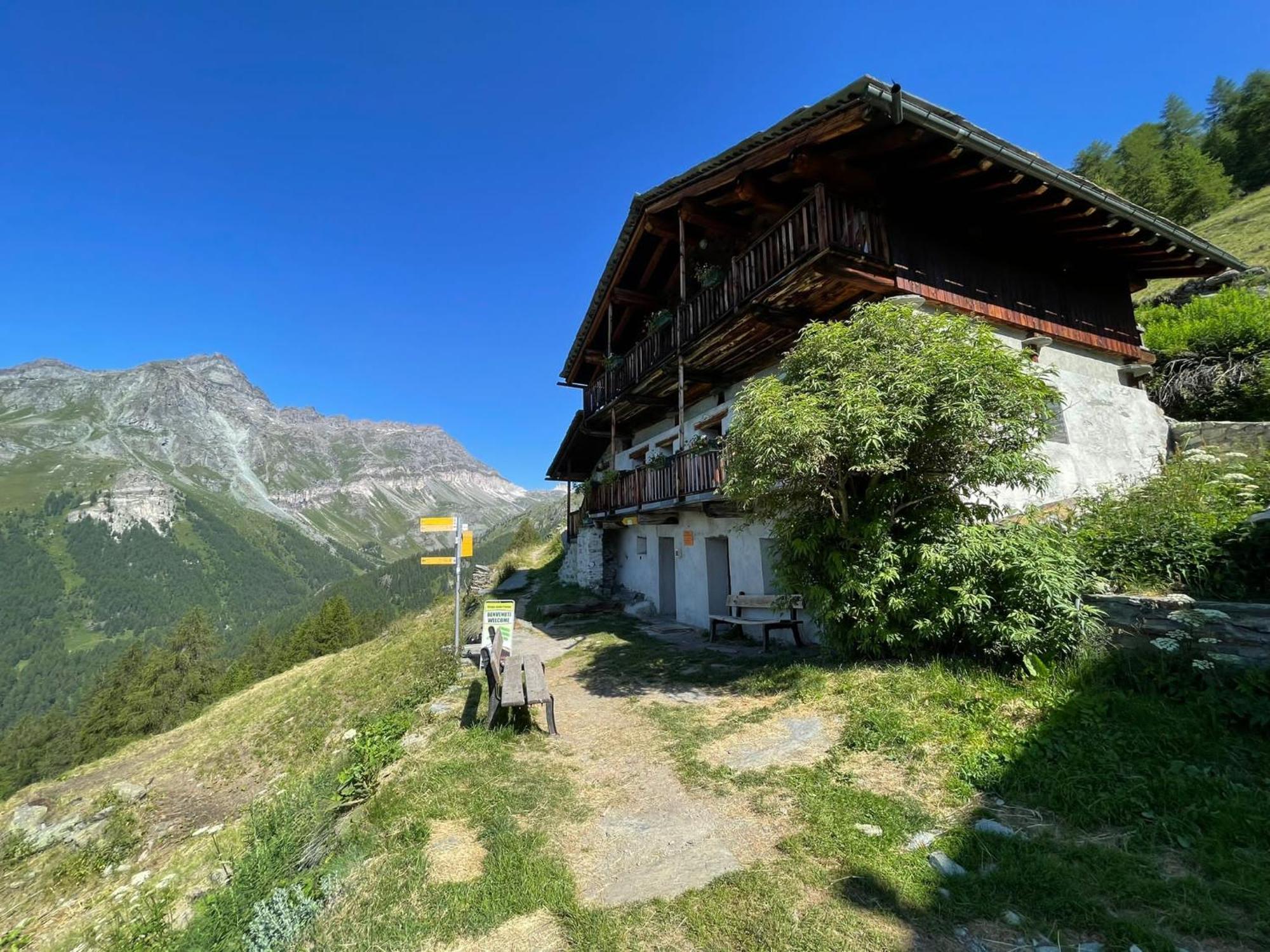 Hotel Rifugio Guide Frachey Saint Jacques Exterior foto