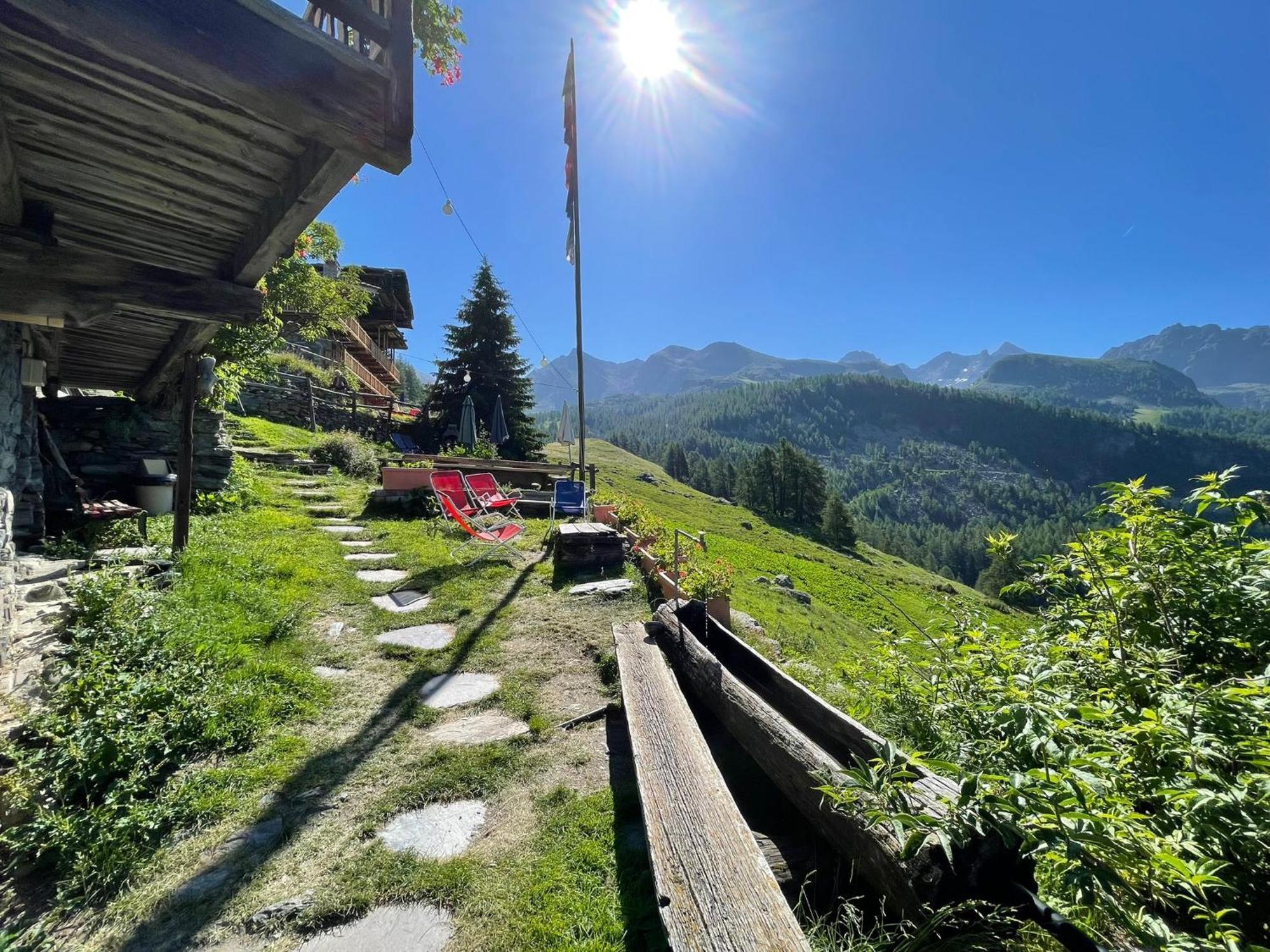 Hotel Rifugio Guide Frachey Saint Jacques Exterior foto