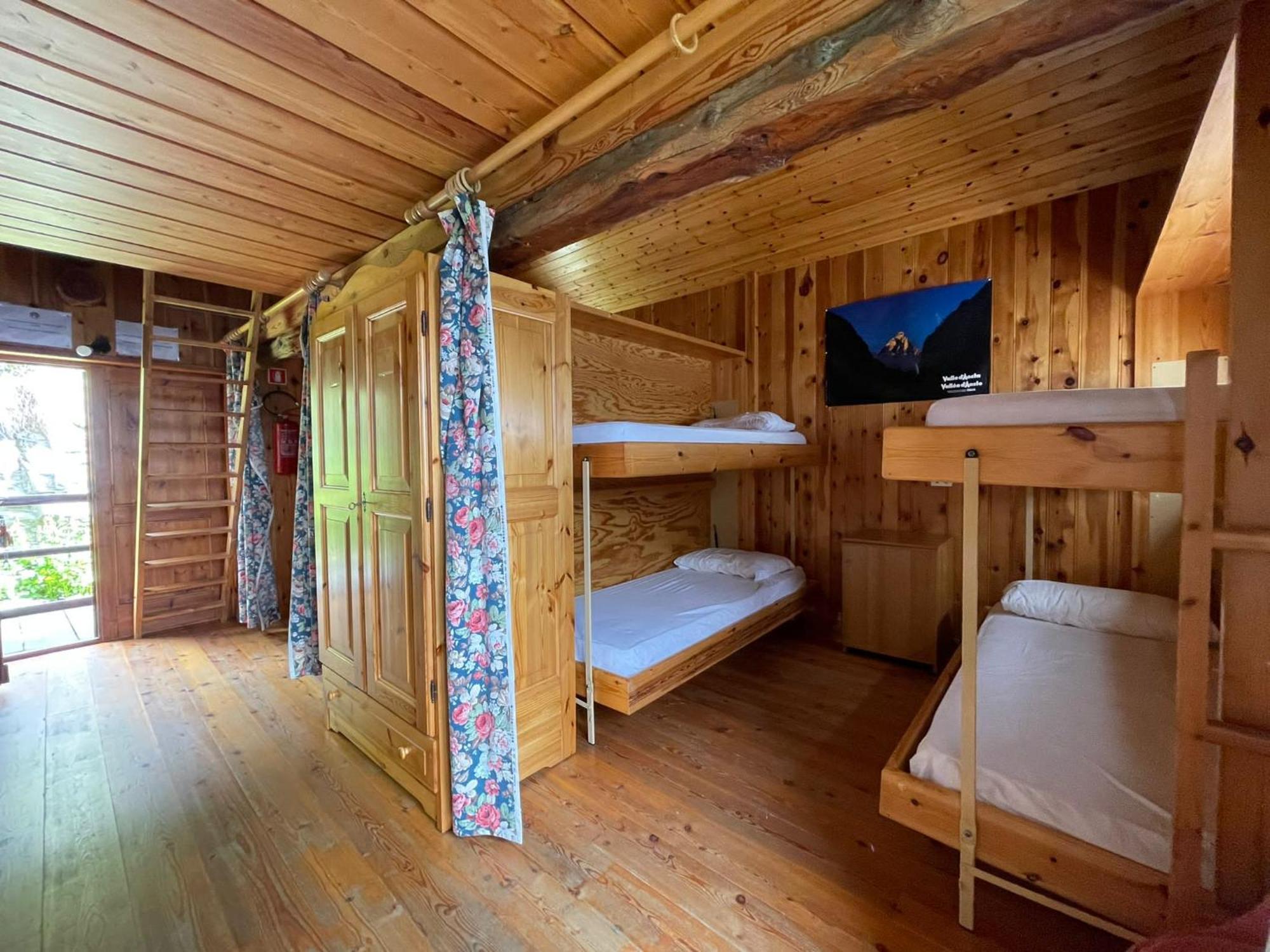 Hotel Rifugio Guide Frachey Saint Jacques Exterior foto