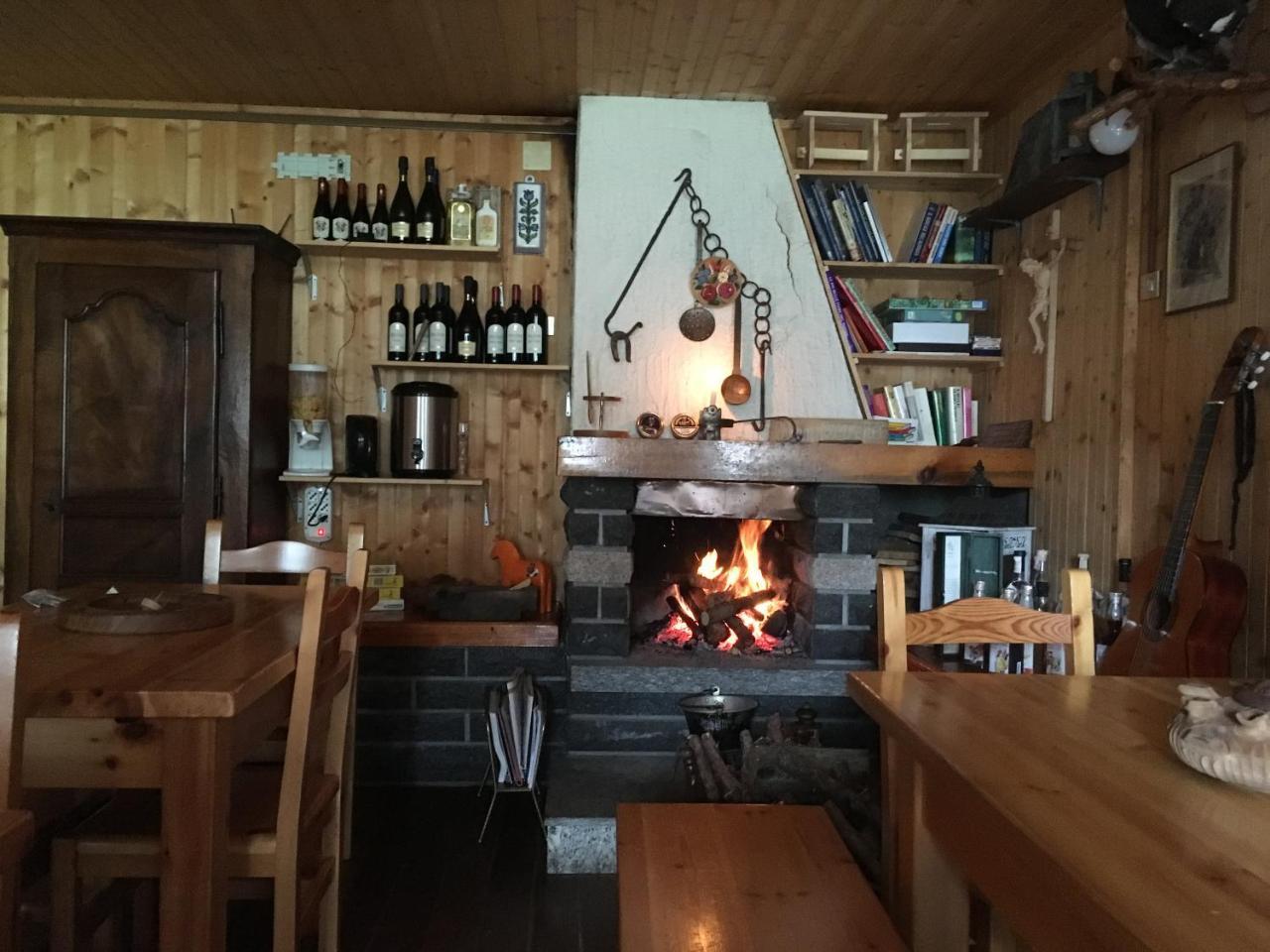 Hotel Rifugio Guide Frachey Saint Jacques Exterior foto