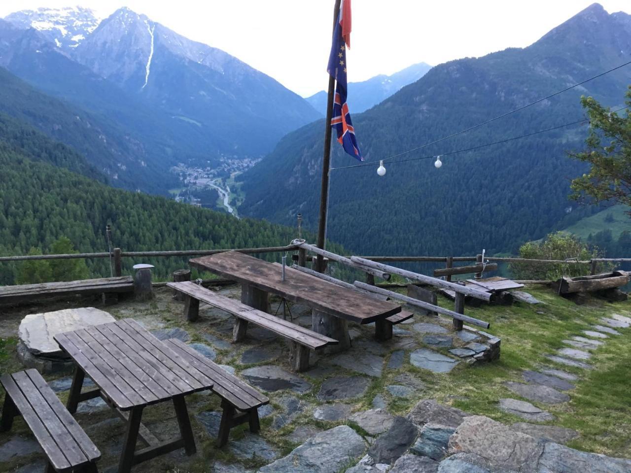 Hotel Rifugio Guide Frachey Saint Jacques Exterior foto